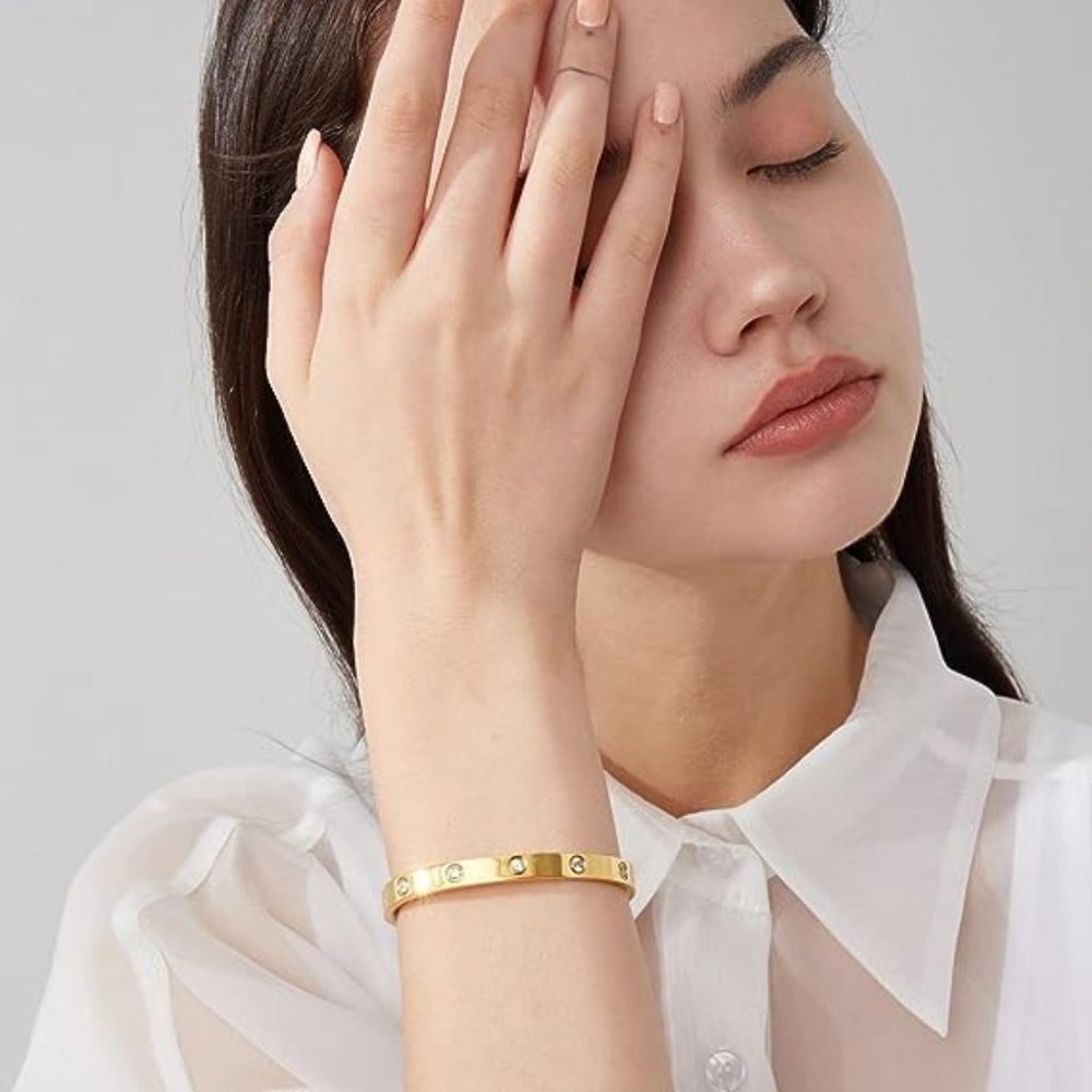 Neiman Marcus 18k GOLD-PLATED Promise Bracelet